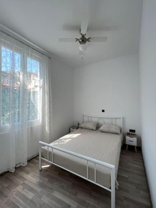 Bougainvillea Apartments 2 Nafplio Exterior photo